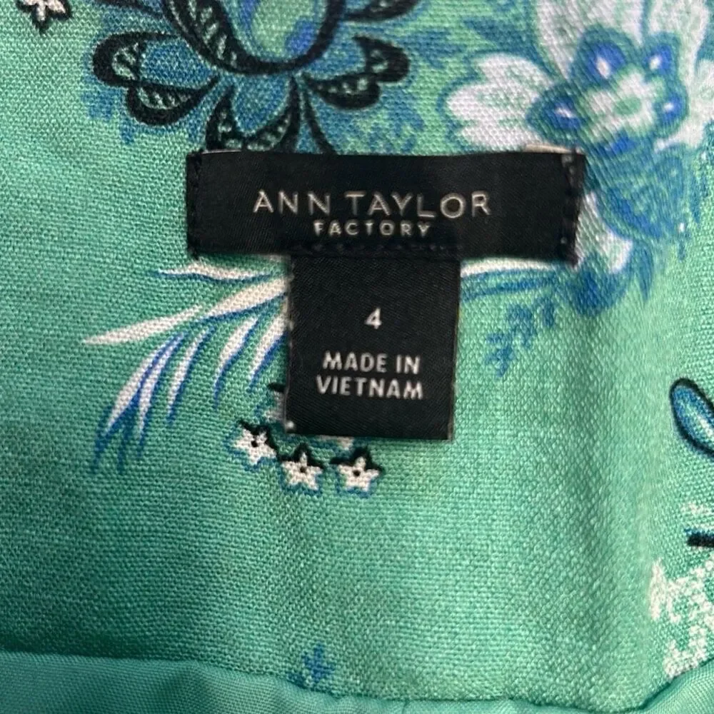 Ann Taylor Women's Green Floral High Waisted Shorts Size 4